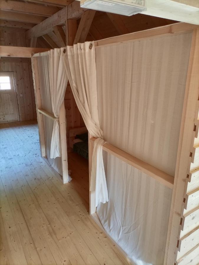 ホテル Kamp Beli Gaber Stari Trg pri Lozu エクステリア 写真